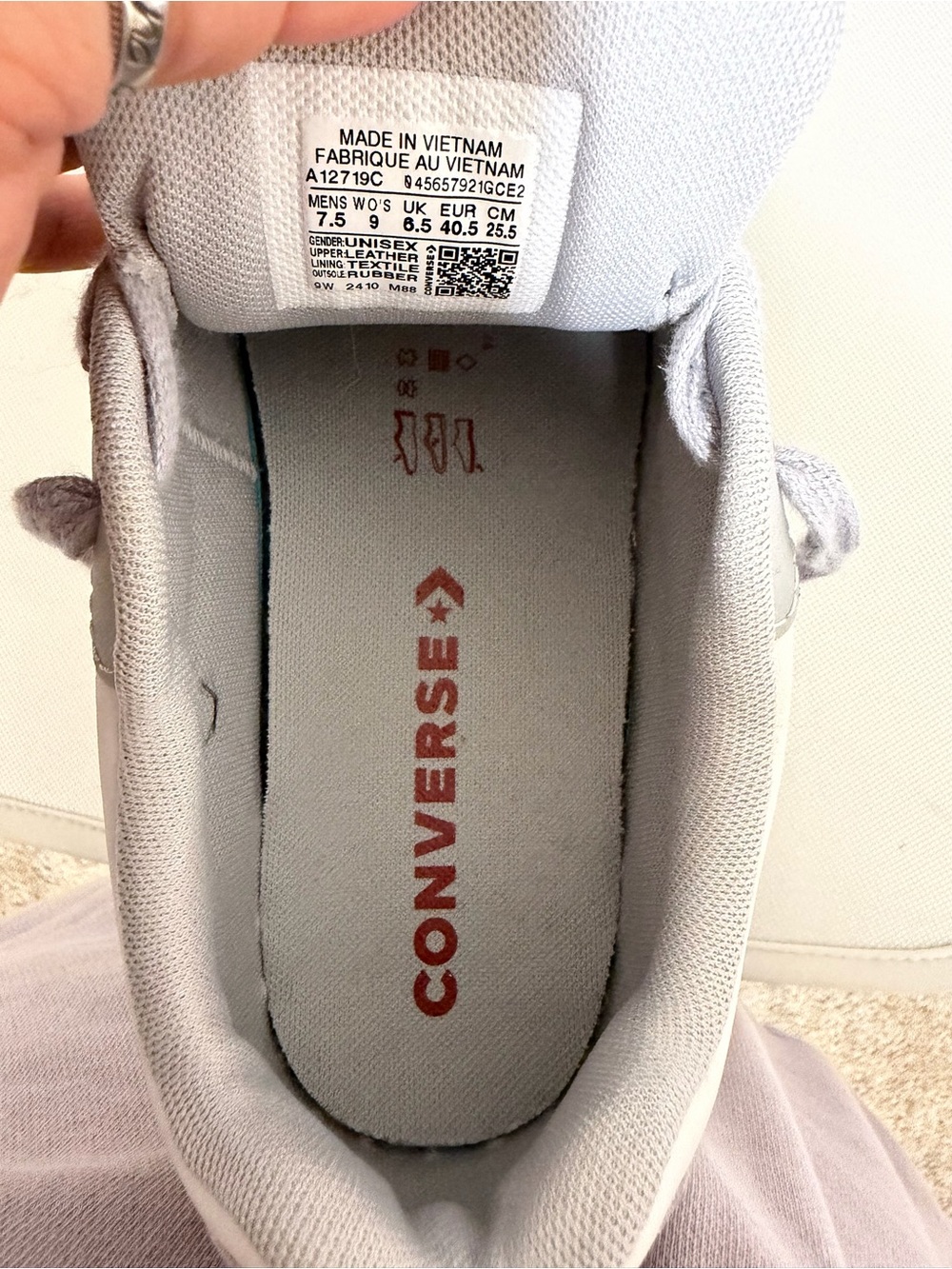 Converse Low-Top Sneakers in Gray, White and Red - Picture 4 of 4